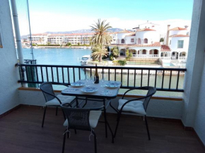 Apartament 3 persones amb piscina comunitaria Terrassa amb vistes canal i Llac St Maurici